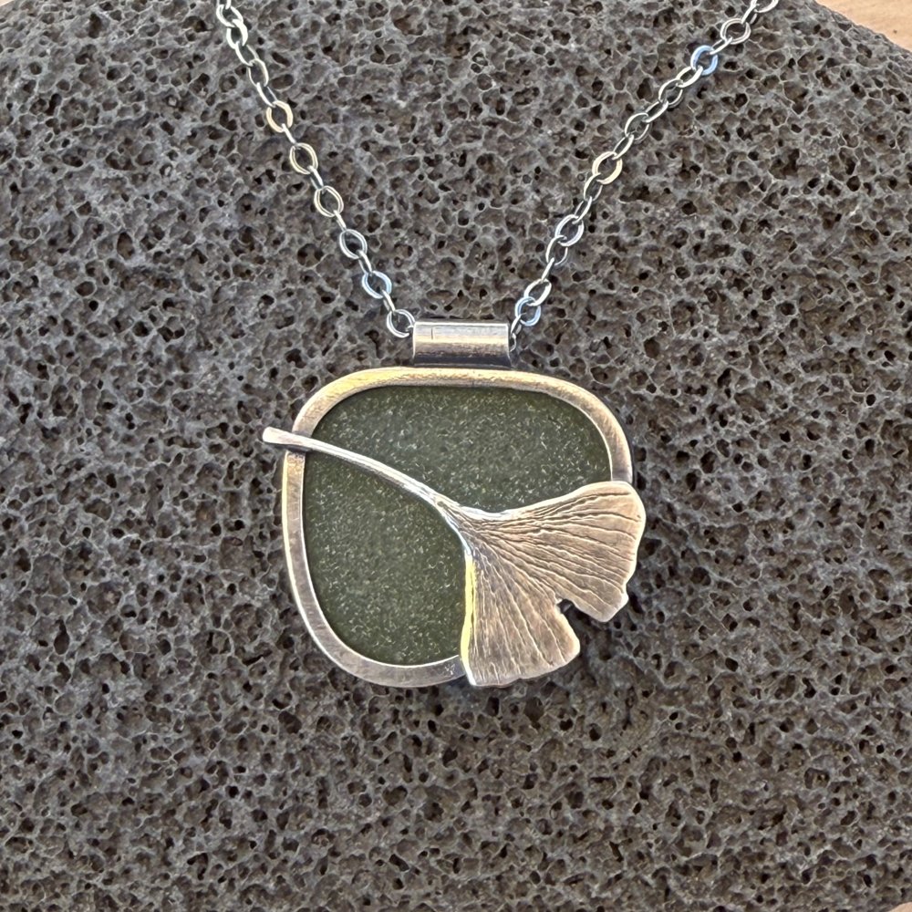 Jewelry & metalwork by Beth Hardin