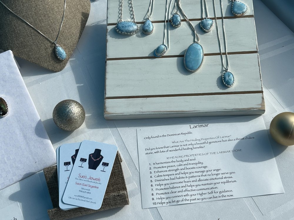 Jewelry & textiles by Susan Singerline